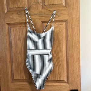 Shade Shore one piece Swim 0115